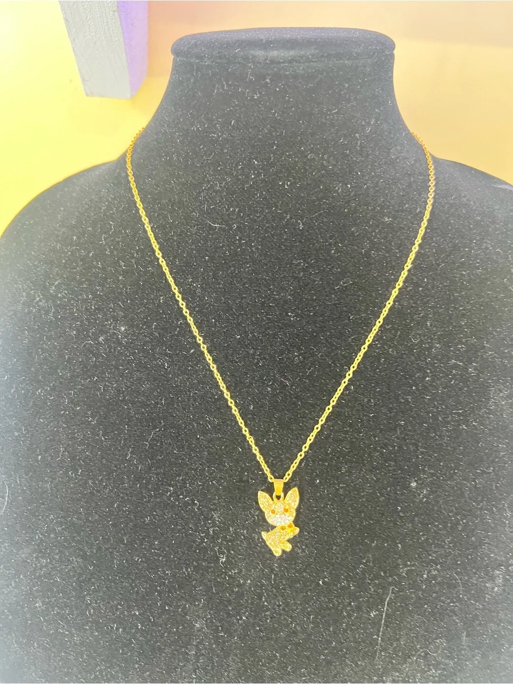 N/A delicate gold